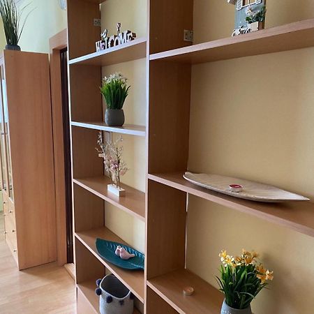 Apartmany 2Kk U Fakultni Nemocnice Volne Parkovani Градец-Кралове Экстерьер фото