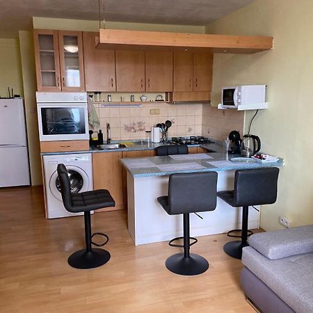 Apartmany 2Kk U Fakultni Nemocnice Volne Parkovani Градец-Кралове Экстерьер фото